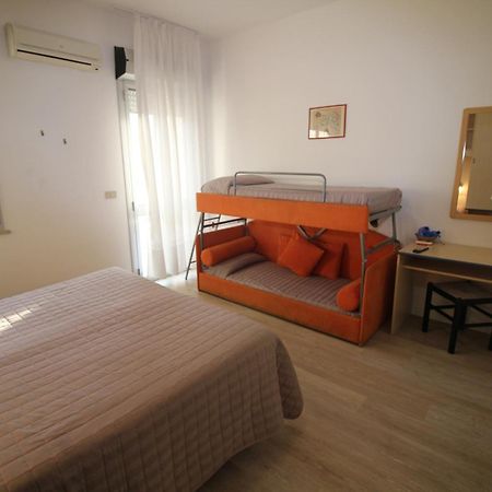קאורלה Hotel Firenze מראה חיצוני תמונה