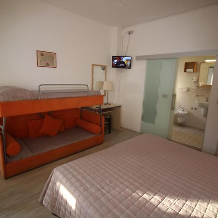 קאורלה Hotel Firenze מראה חיצוני תמונה