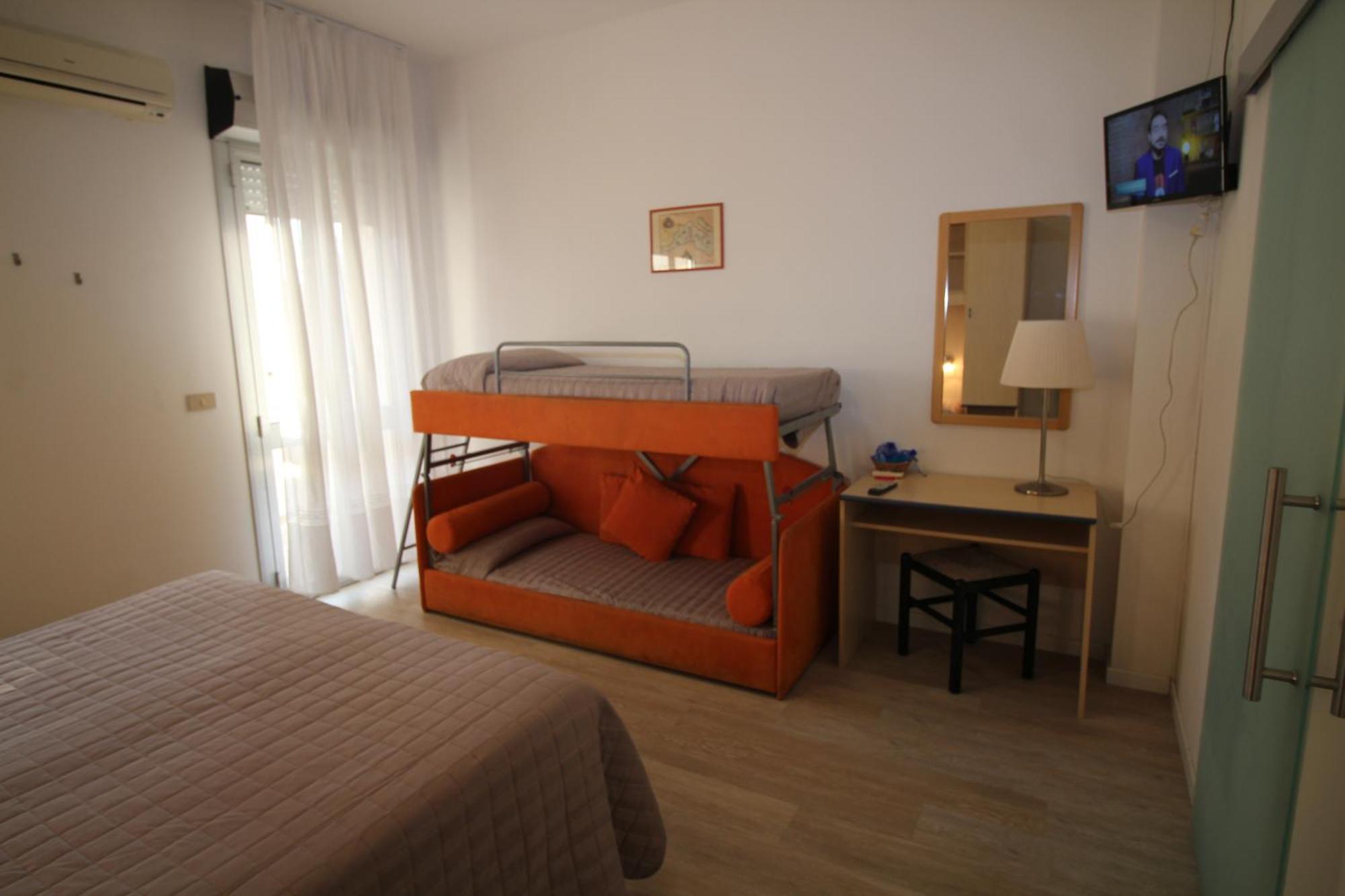 קאורלה Hotel Firenze מראה חיצוני תמונה